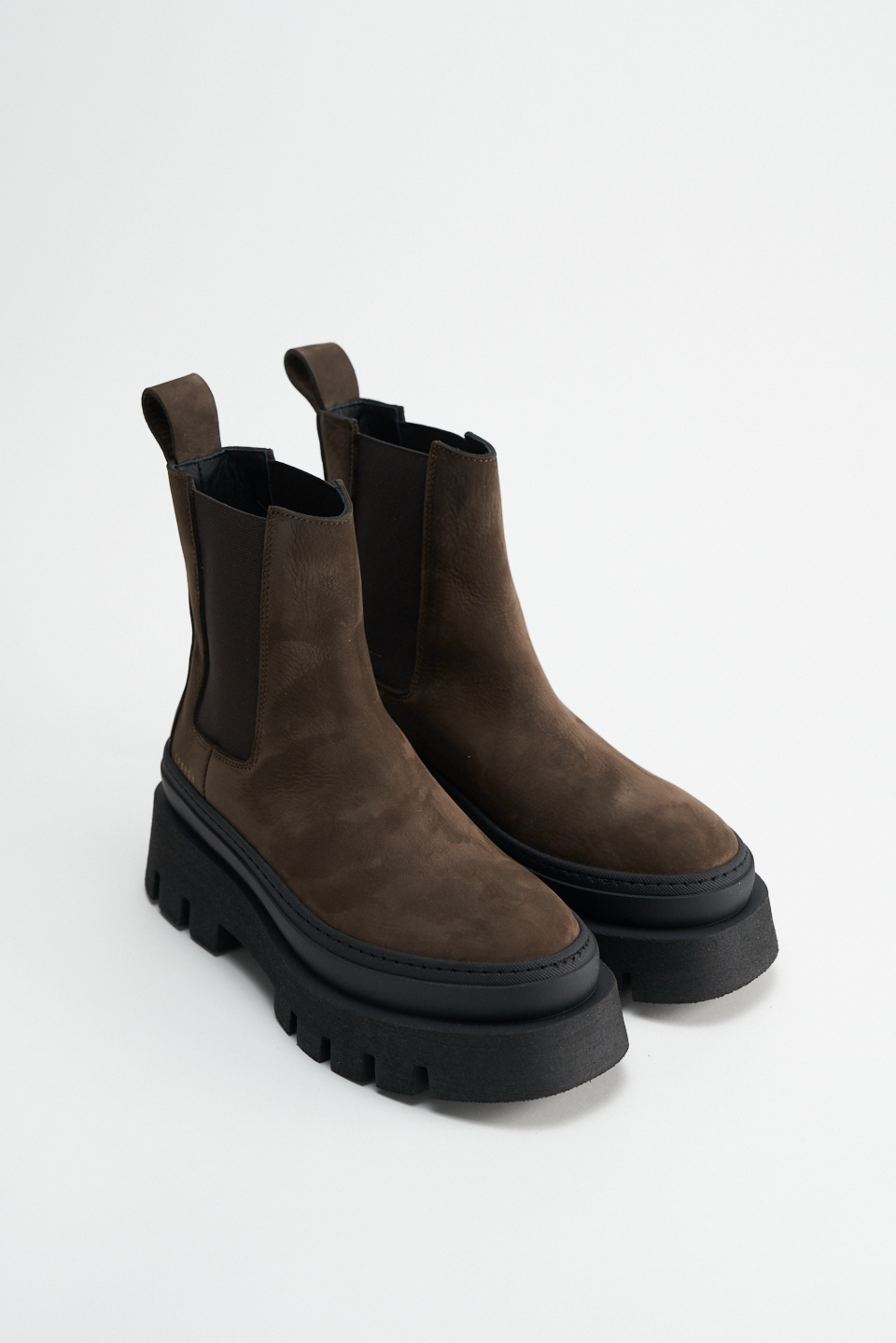 CPH686 nabuc brown