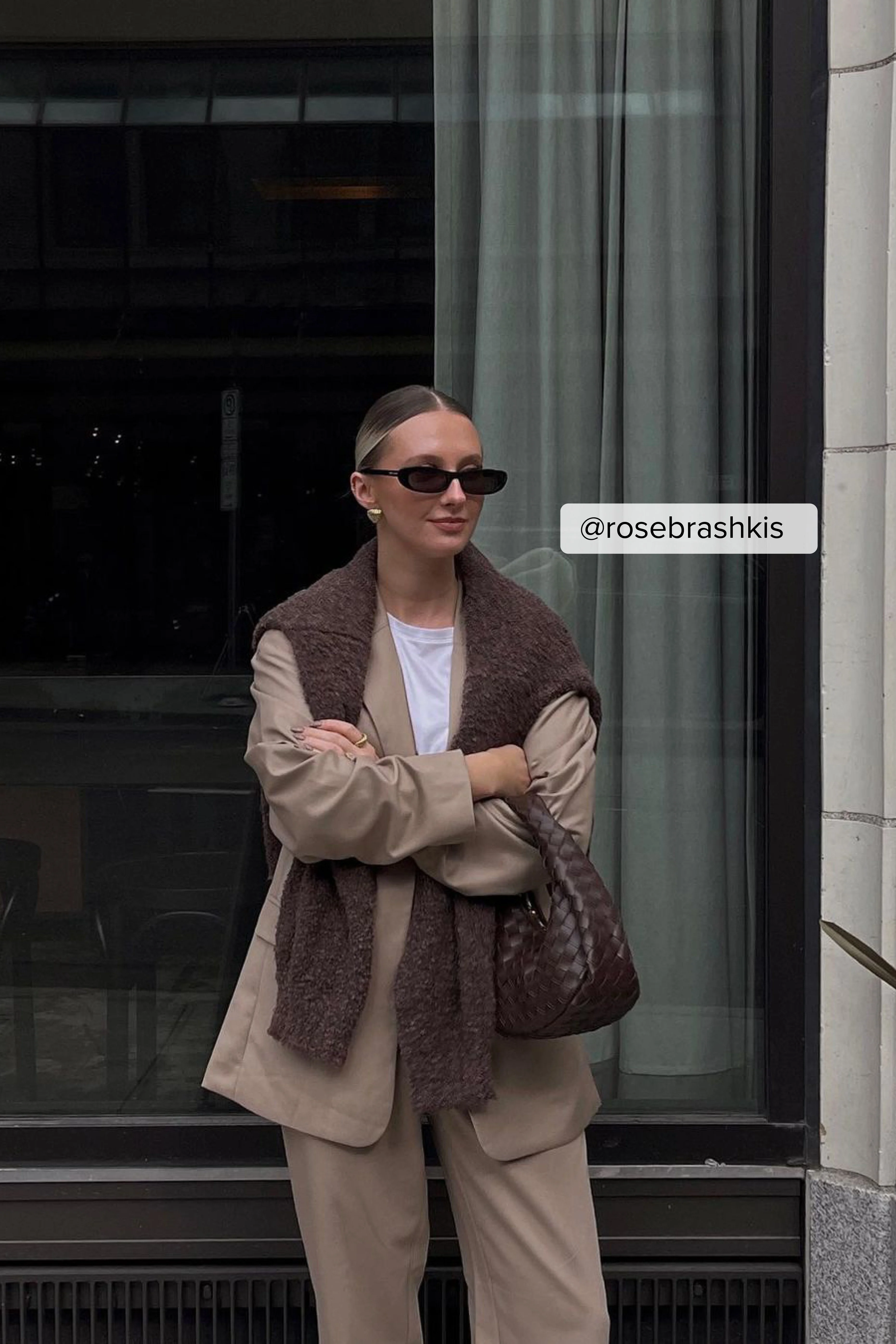 Lässiger Blazer mit überschnittenen Schultern