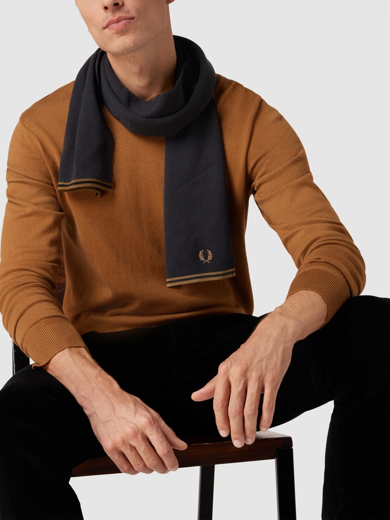 Schal mit Label-Stitching Modell 'Twin Tipped Merino Wool' in schwarz
