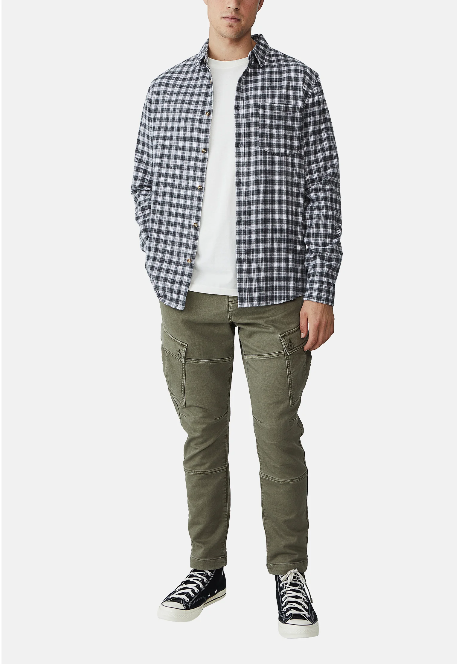 Pantalones cargo Cotton On MILITAR