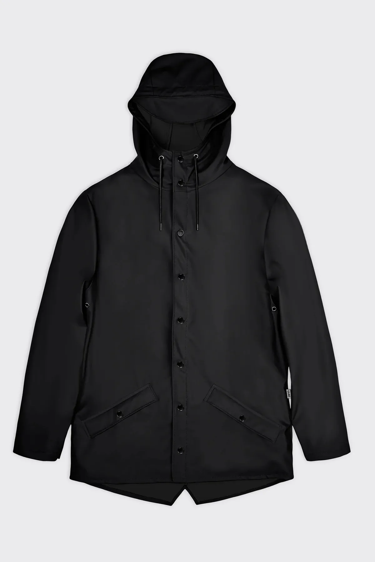 Rains  Die wasserdichte Jacke ist aus dem charakteristischen PU-Stoff von Rains geschnitten und verfügt über ultraschallverschweißte Nähte