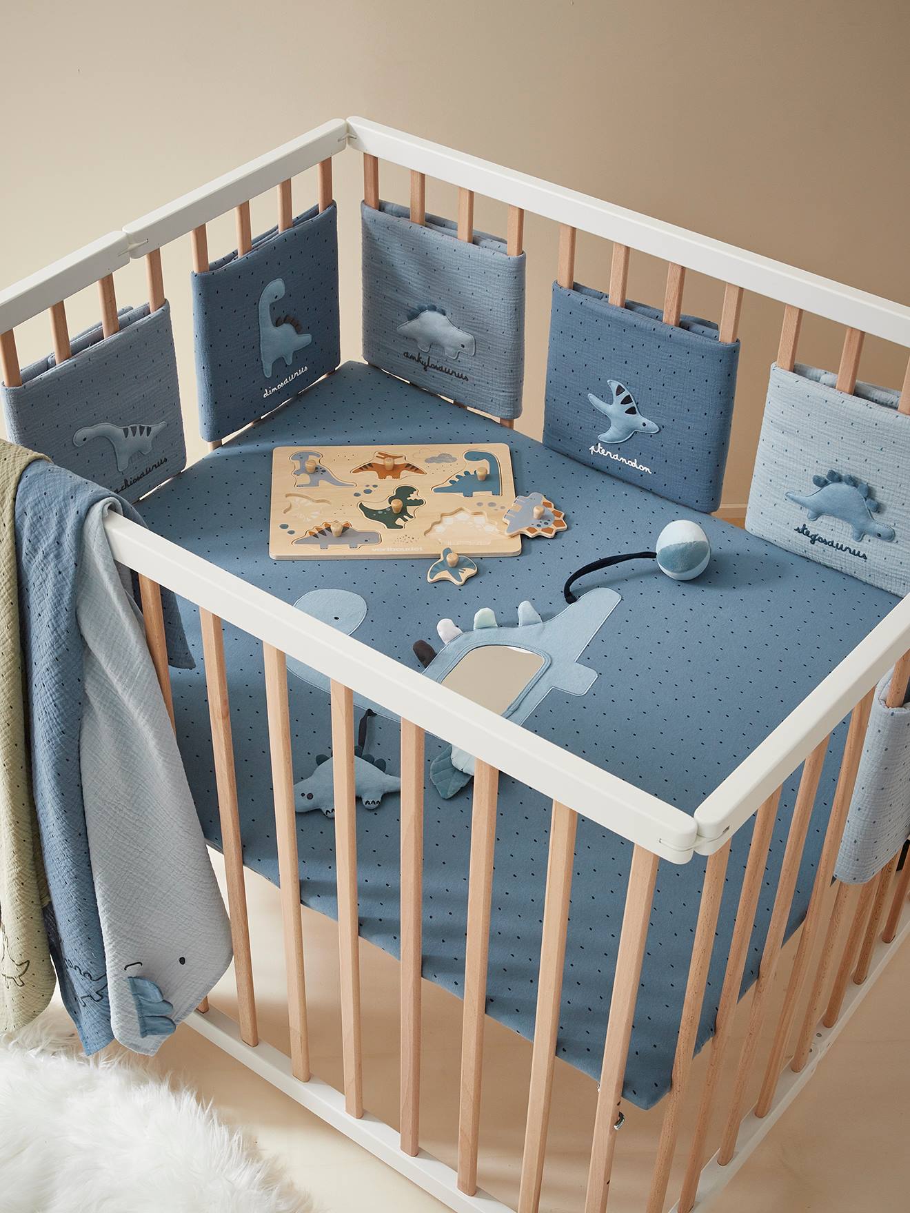 Vertbaudet Baby Bettumrandung / Polster für Laufgitter KLEINER DINO Oeko-Tex - blaugrau bedruckt