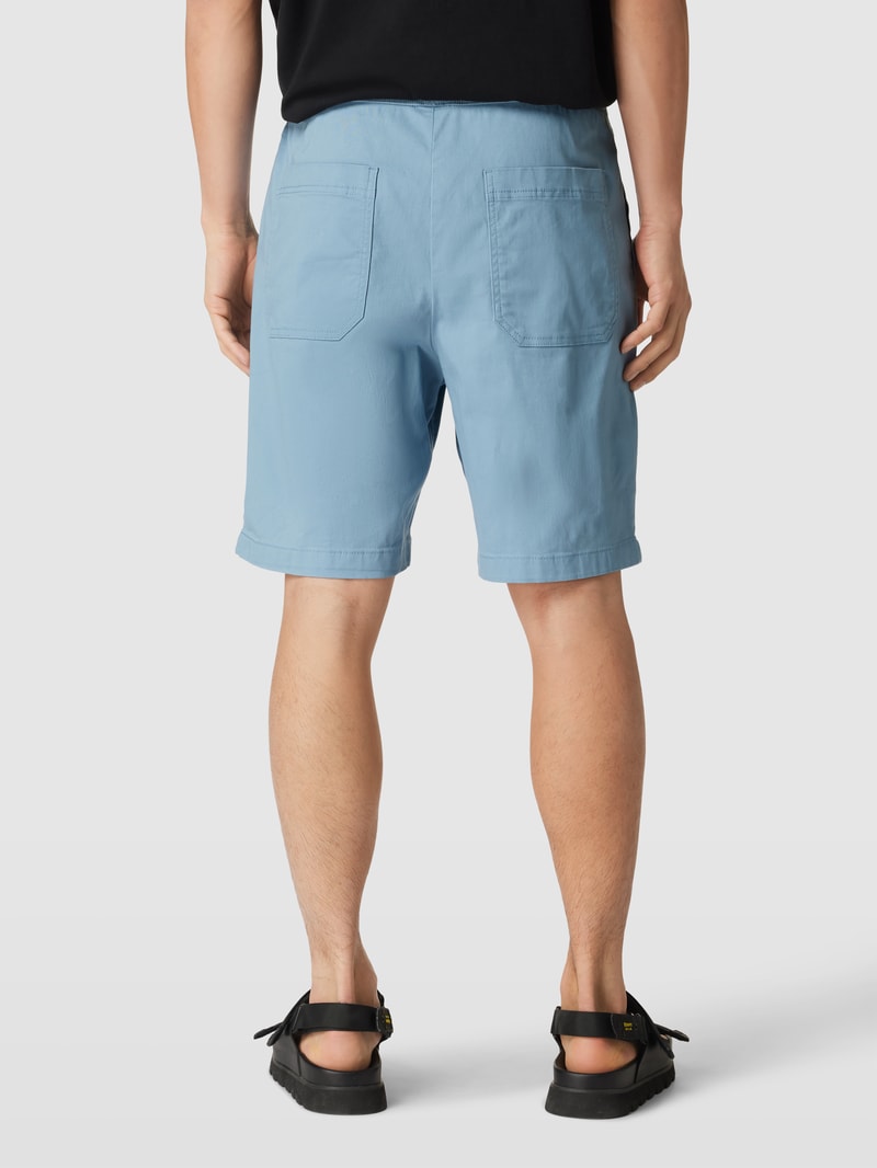 Bermudas mit Label-Patch in hellblau