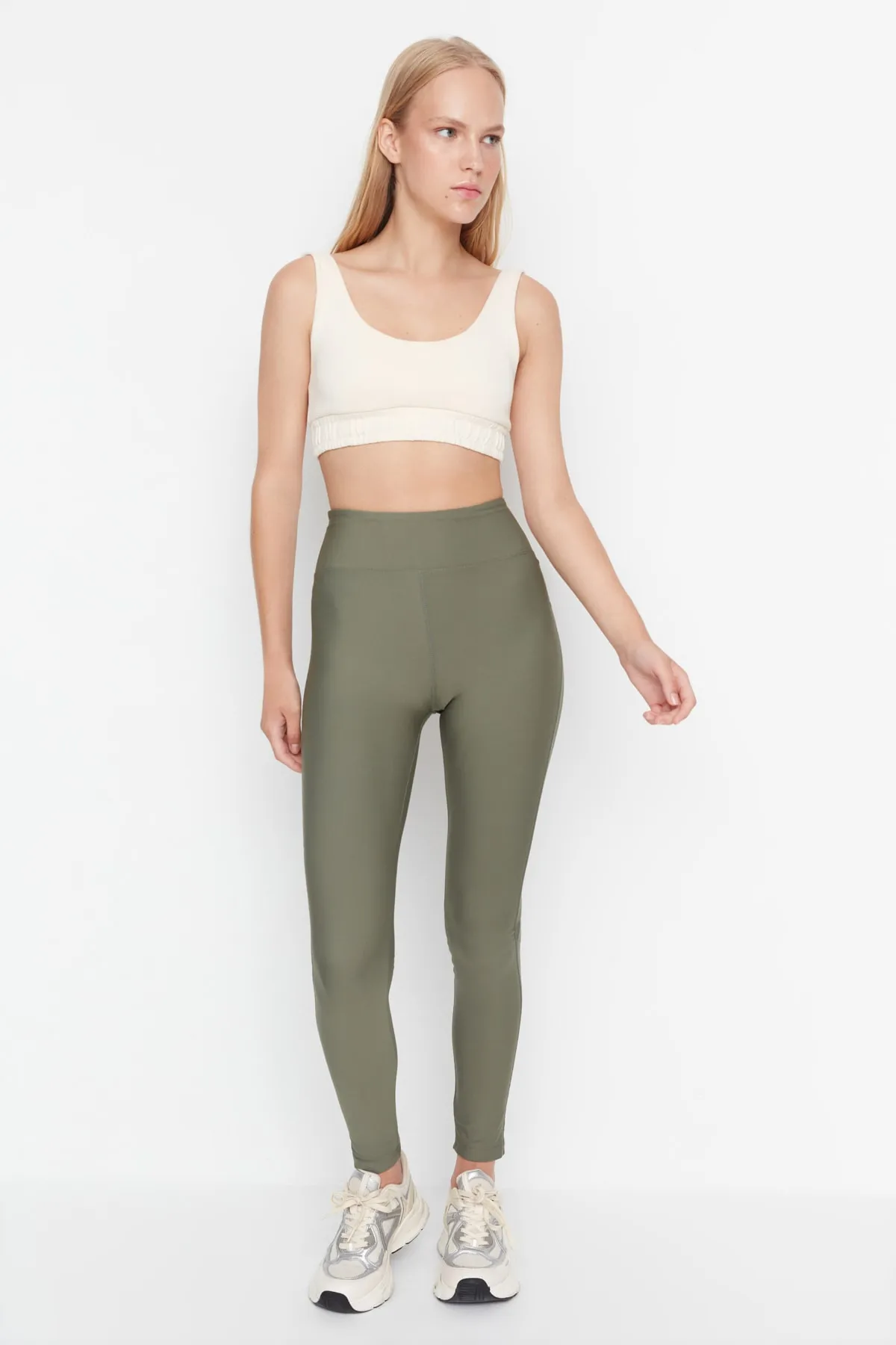 Trendyol Collection  Khakifarbene gestrickte Sportstrumpfhose mit Reißverschluss und durchgehendem Reißverschluss zur Verbesserung der Taille TWOAW23TY00017