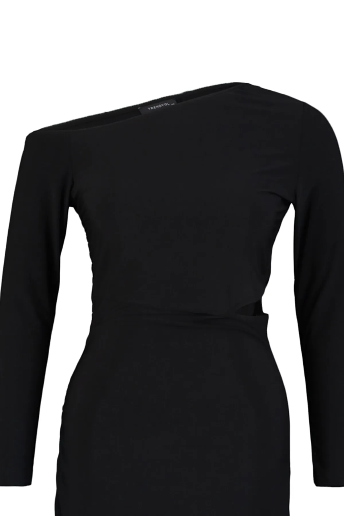 Trendyol Curve  Schwarzes Strickkleid mit asymmetrischem Kragenausschnitt, detaillierten seitlichen Raffungen TBBAW23AH00049