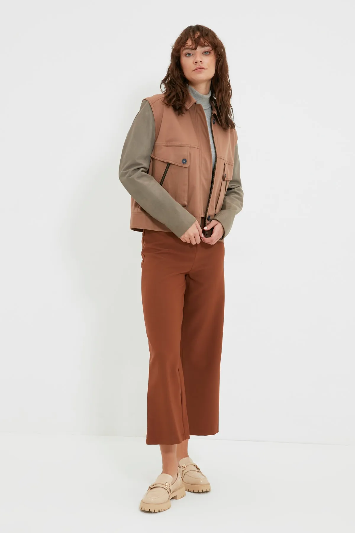Trendyol Collection  Braune Webhose mit weitem Bein TWOSS20PL0090