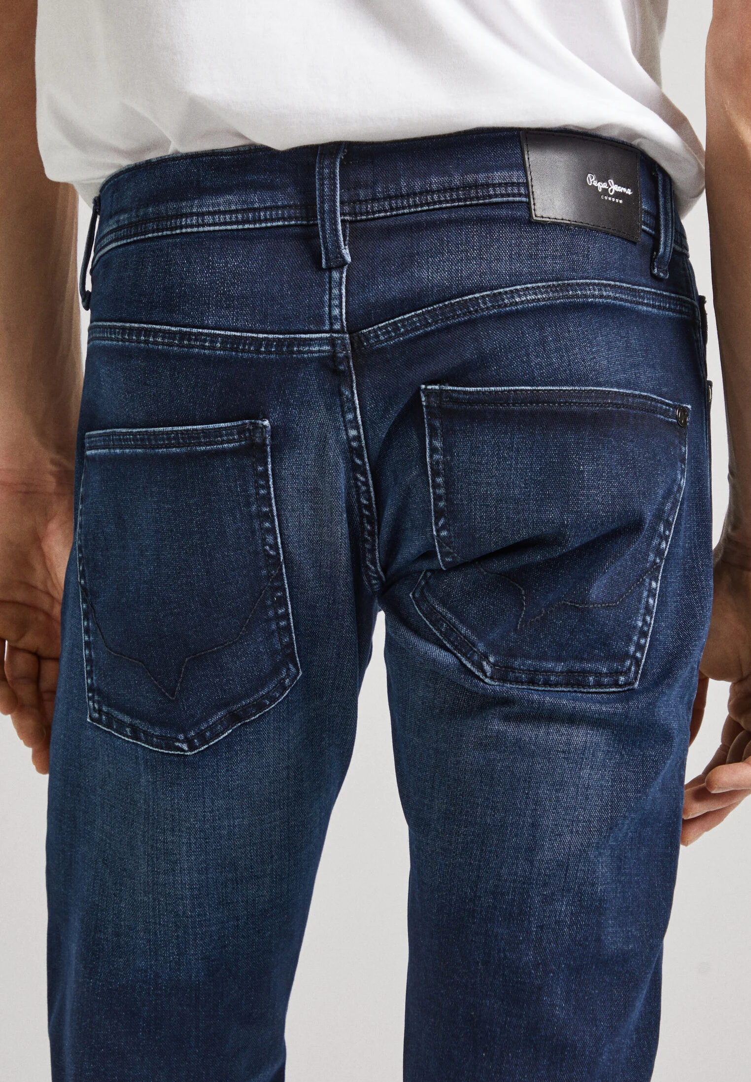 Pepe Jeans GYMDIGO - Vaqueros de corte cónico
