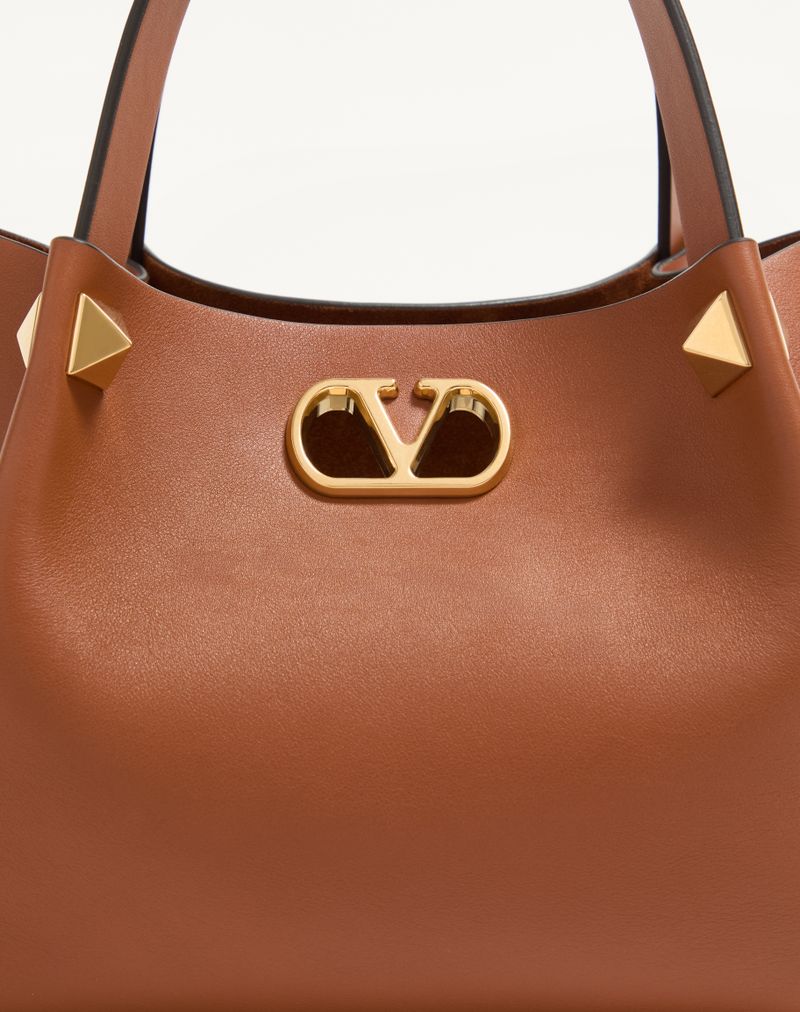 Bolsa de compras pequena em couro macio Valentino Garavani