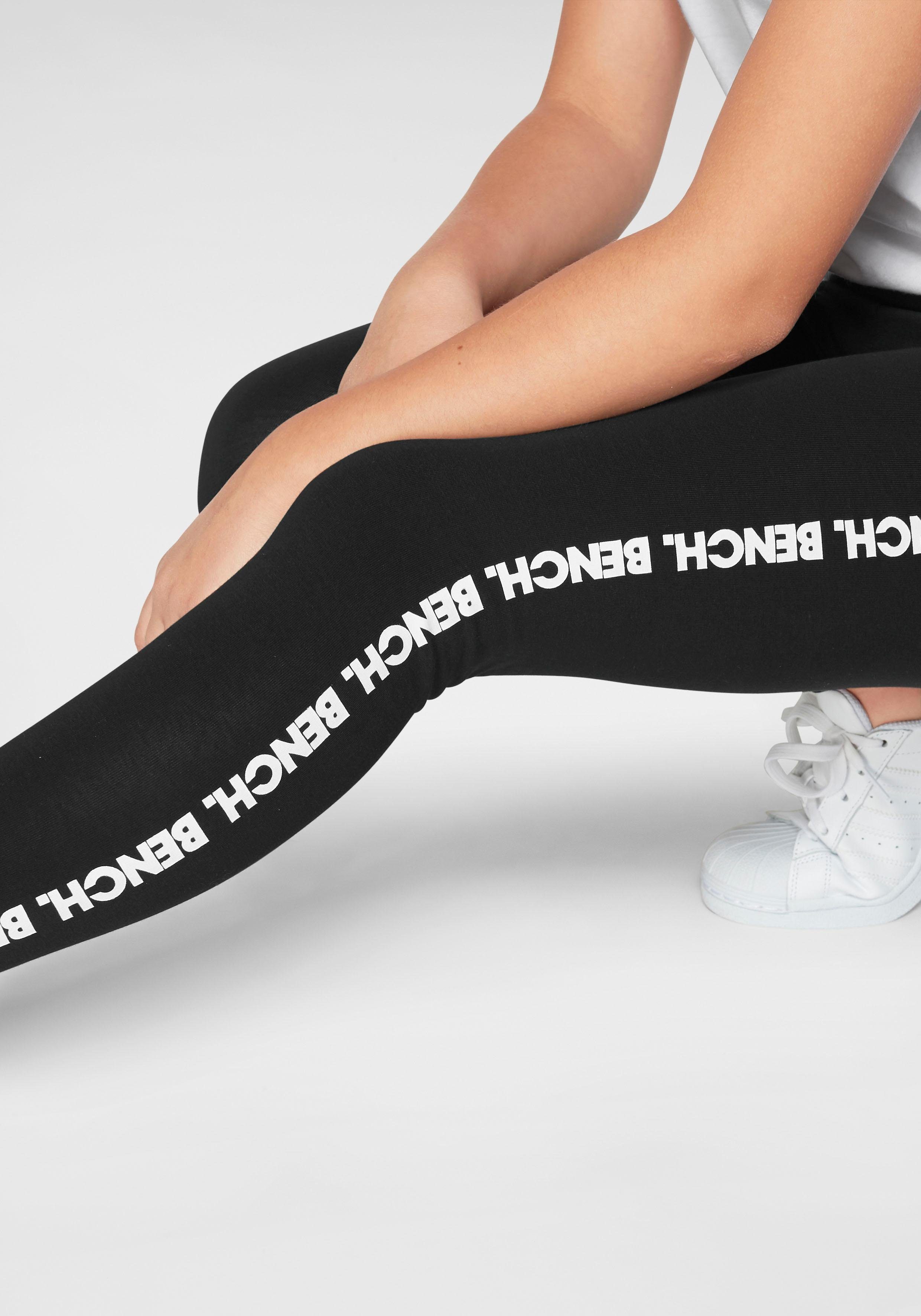 Bench. Leggings mit Bench-Logo Drucken