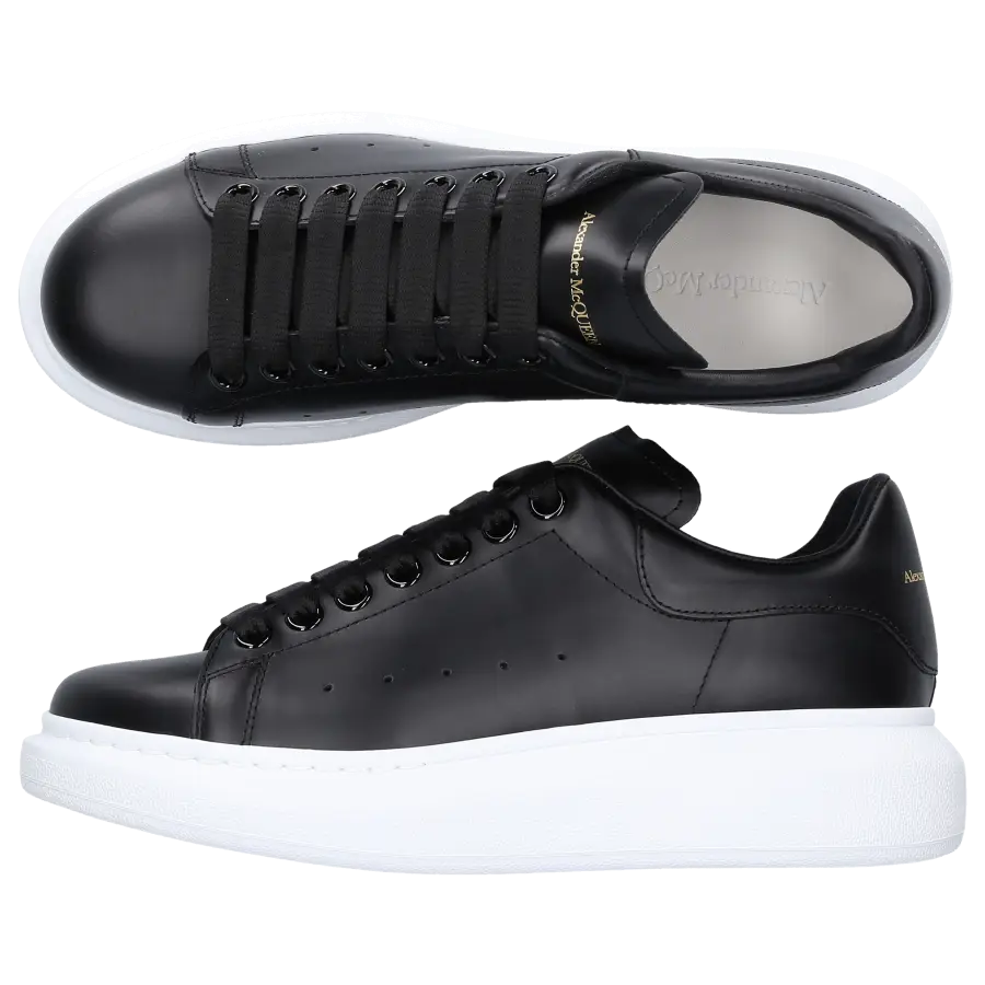 Alexander McQueen - Sneaker low LARRY Kalbsleder - schwarz