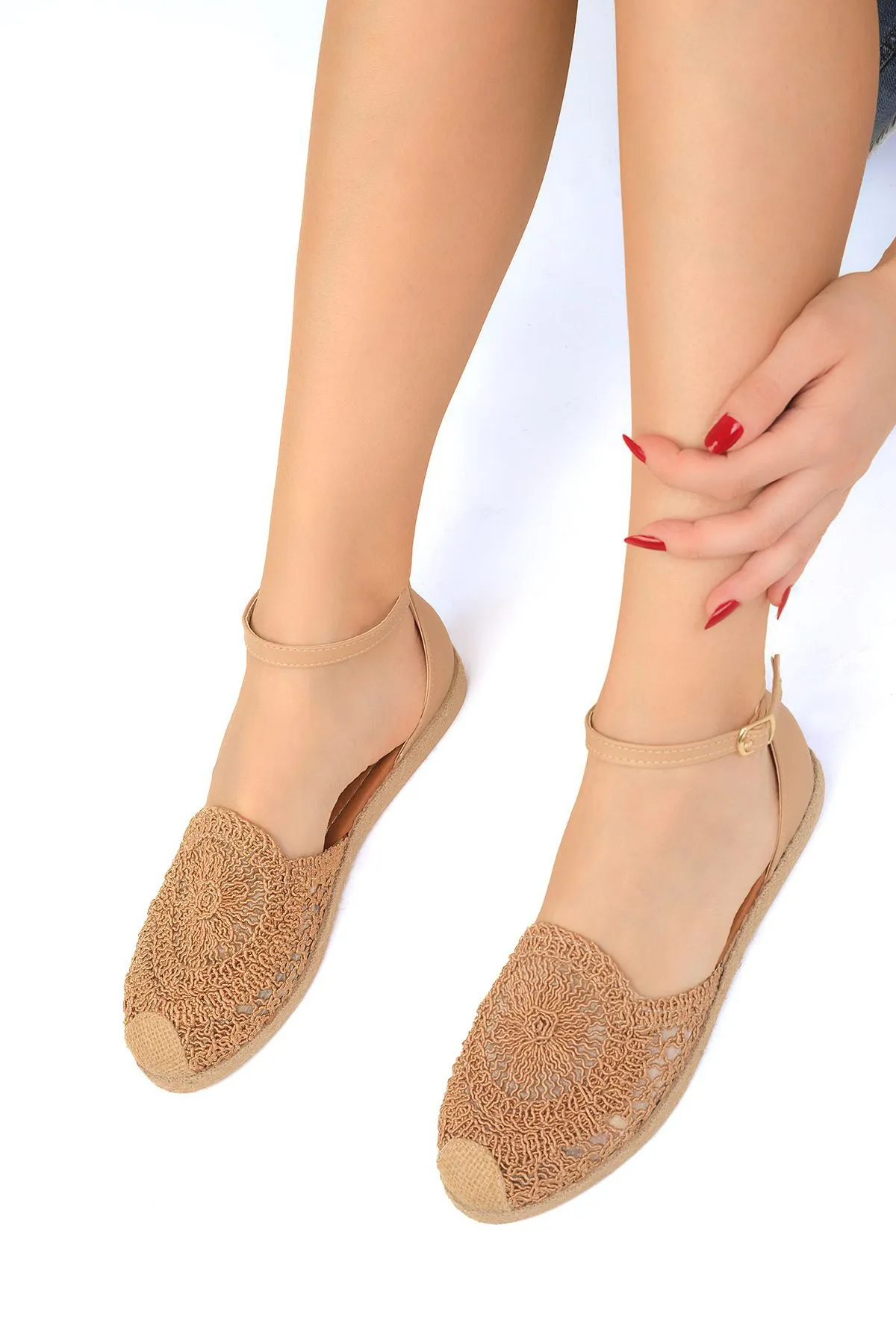 SOHO  Hautfarbene Damensandalen 18974