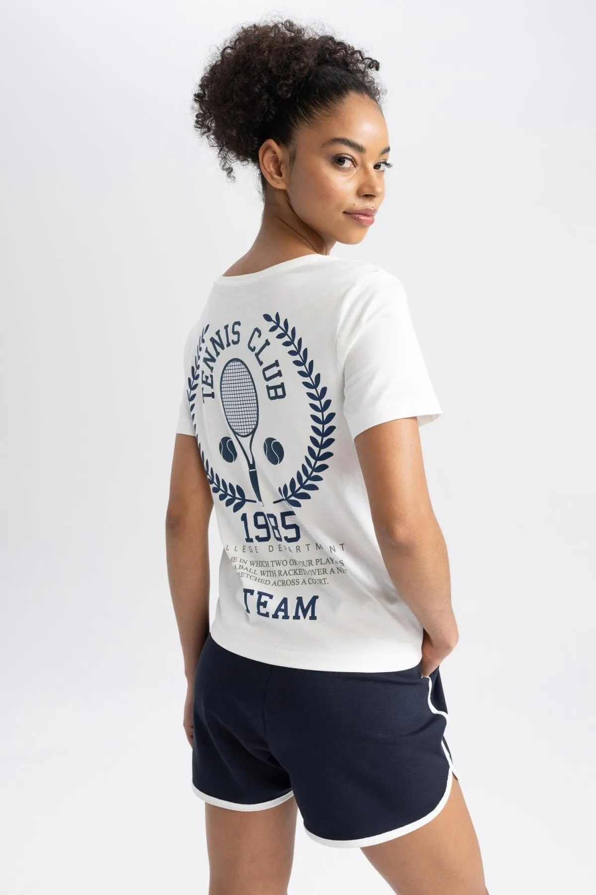 DeFacto  Passform: Oversize-Fit-Sport-Kurzarm-T-Shirt mit Rundhalsausschnitt A7049ax23hs