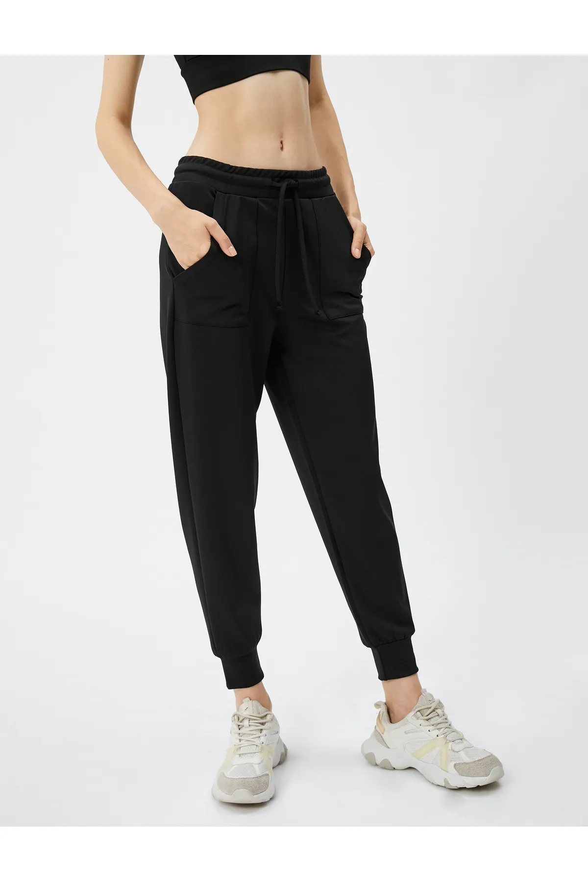 Koton  Einfache Jogger-Jogginghose mit Taschen und Bindebund