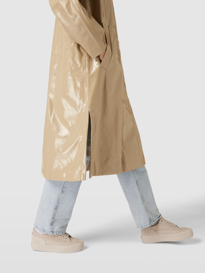 Mantel mit Label-Print Modell 'OVERSIZED COATED COAT' in sand