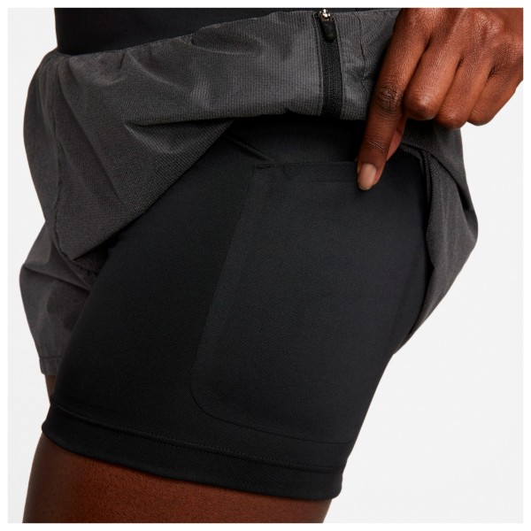 Nike - Women's Dri-FIT Run Division Mid-Rise - Laufshorts