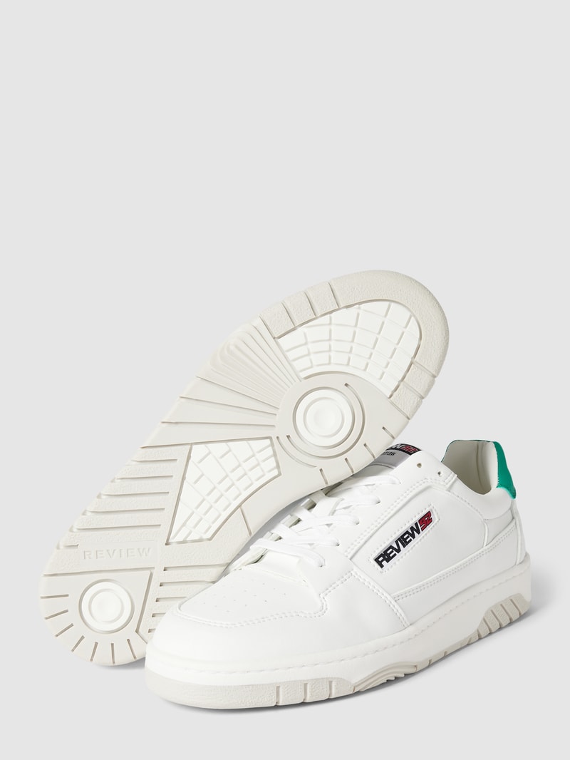 Sneaker mit Label-Details in weiß