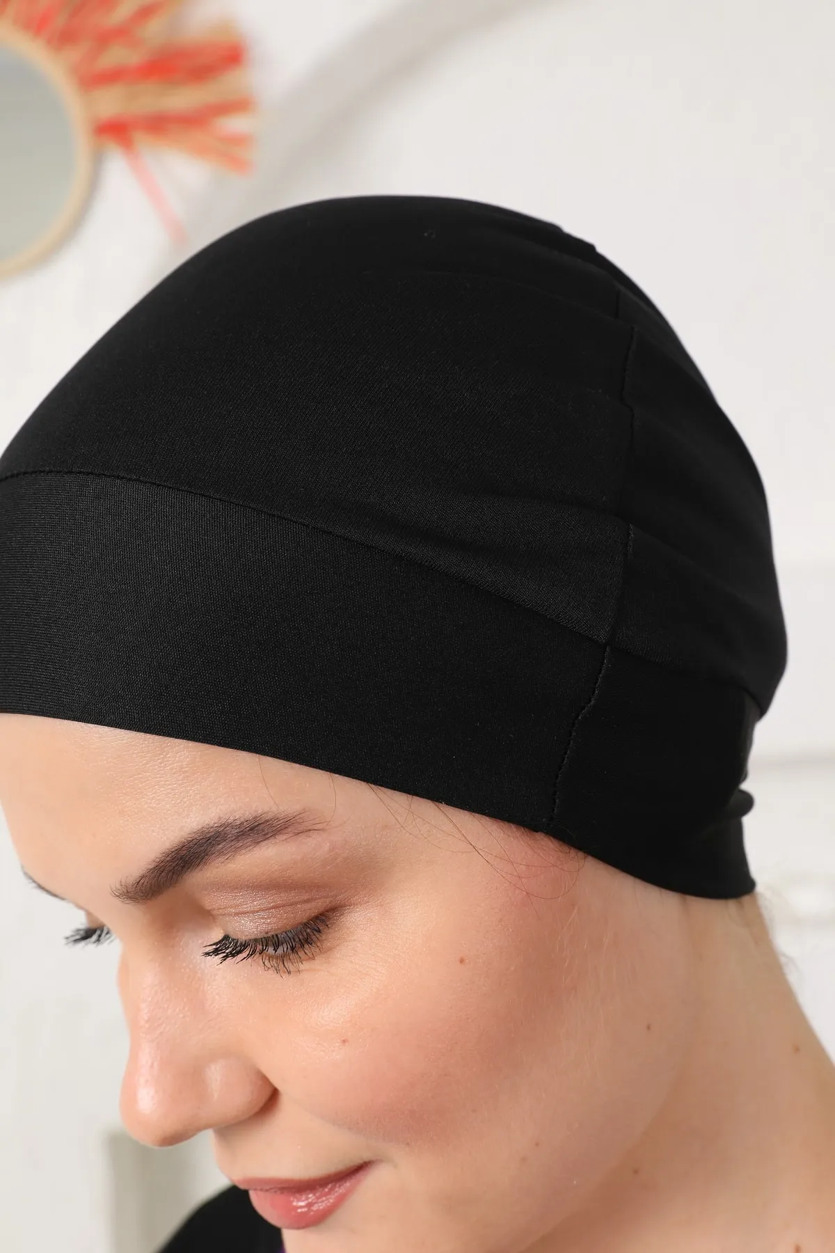 medipek  Vollständig bedeckter Hijab-Badeanzug in Schwarz