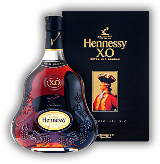 Hennessy XO Hennessy XO Dieser weltweit erste XO Cognac wurde bereits 1870 kreiert. 0,7	 Liter - Vol 40%