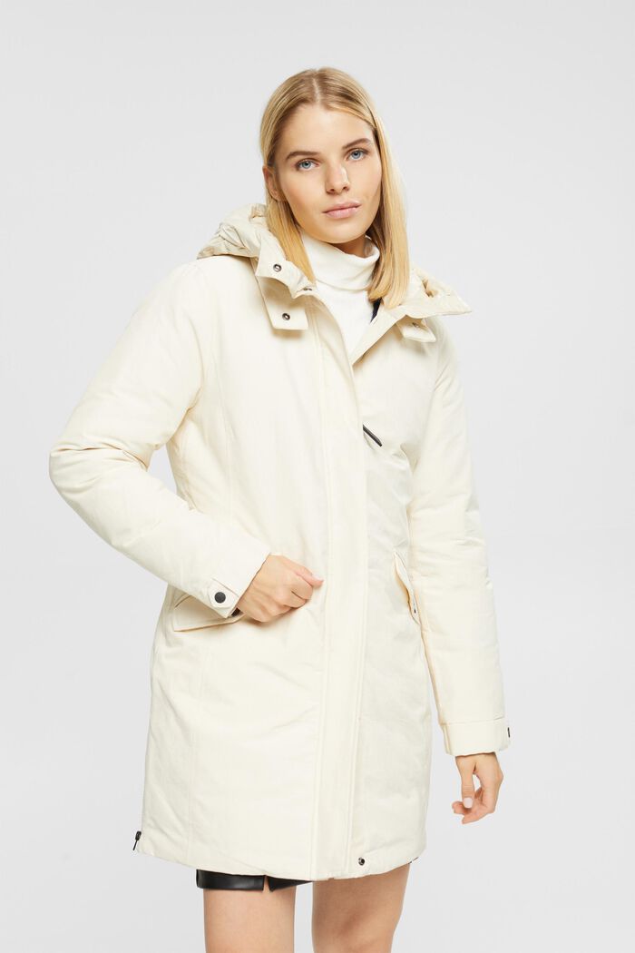 Jacke mit Kapuze und Füllung aus recycelten Daunen