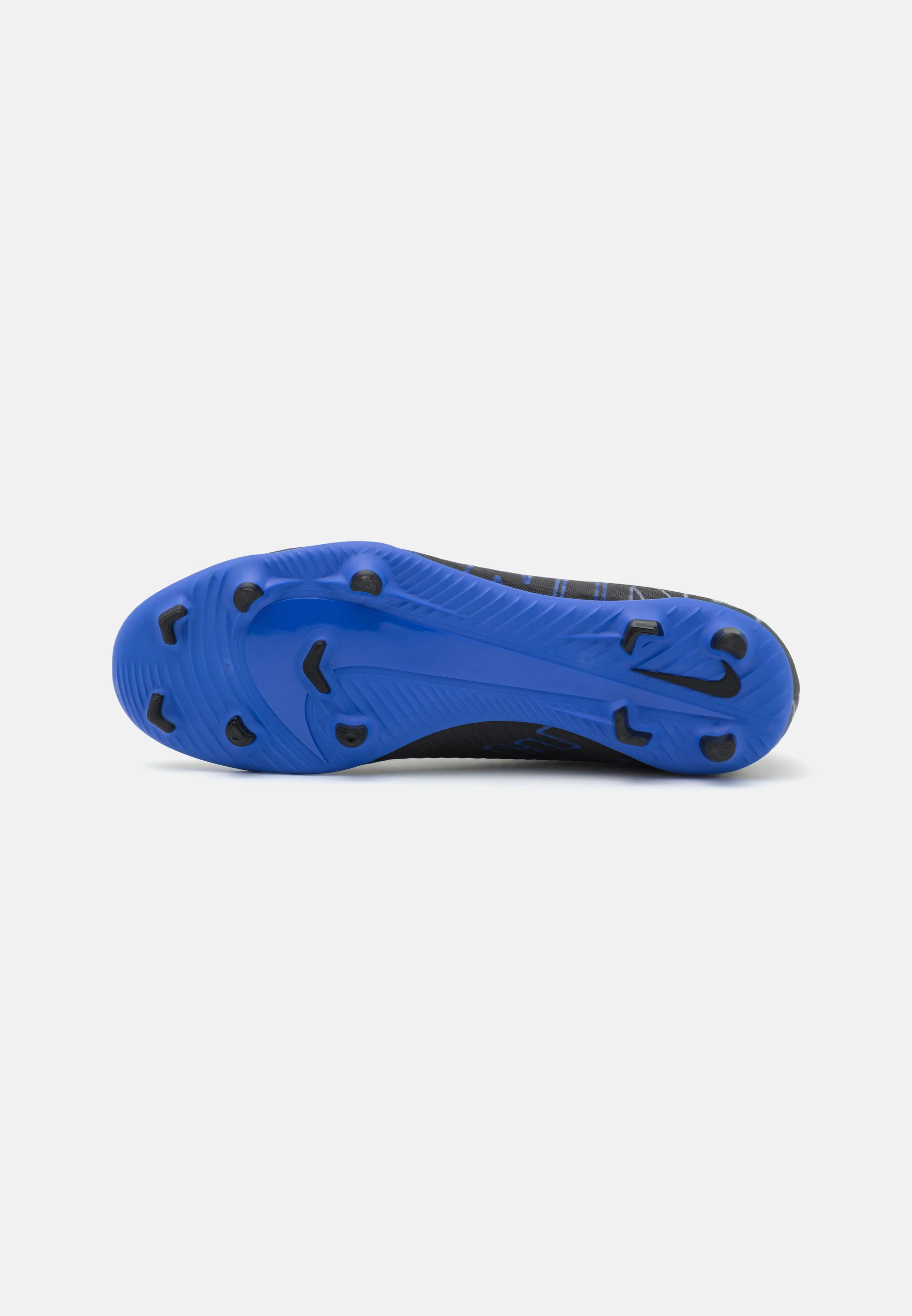 Nike Performance MERCURIAL VAPOR 15 CLUB MG - Botas de fútbol sala con tacos