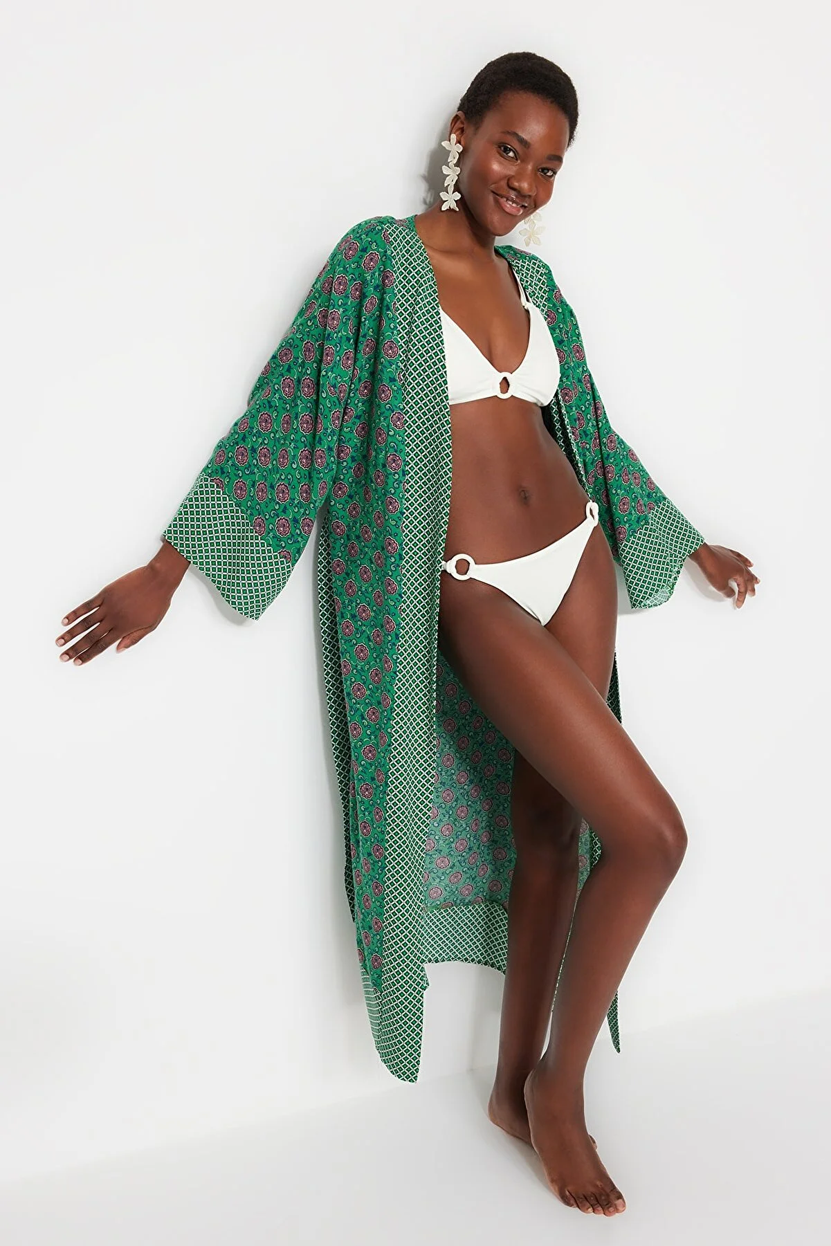 Trendyol Collection  Ethnisch gemusterter, gewebter Maxi-Kimono und Kaftan mit Gürtel TBESS21KM0171