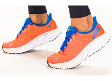 Hoka One One Arahi 6 M