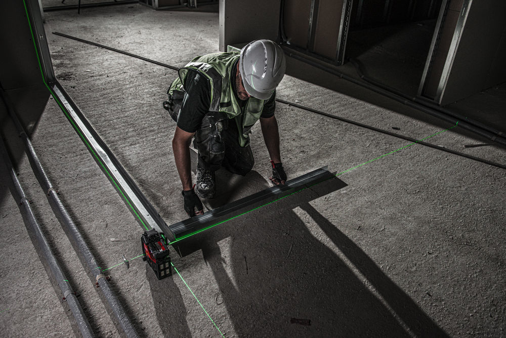 Milwaukee 4933478103 M12 3PL-0C Λέιζερ διασταυρούμενων γραμμών με 3 πράσινους κύκλους λέιζερ 360° 12V χωρίς μπαταρίες και φορτιστή