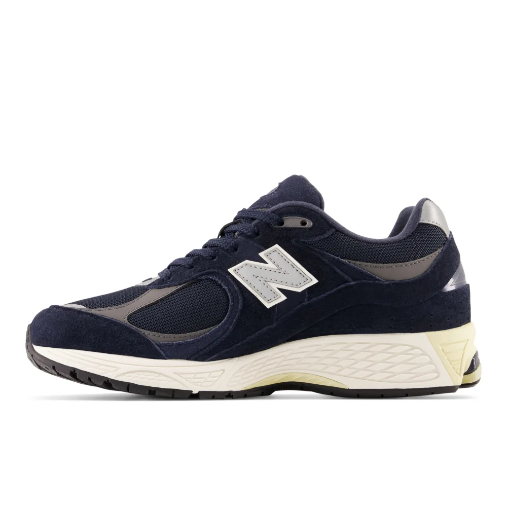 New Balance 2002R M2002RCA / schwarz