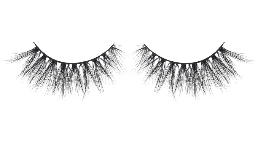 essence LASH LIKE A BOSS false lashes Limitless