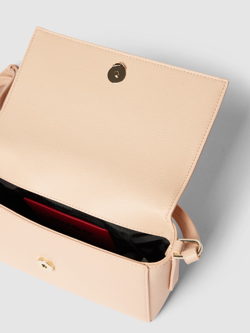 Handtasche mit Label-Applikation Modell 'CHRIS' in sand