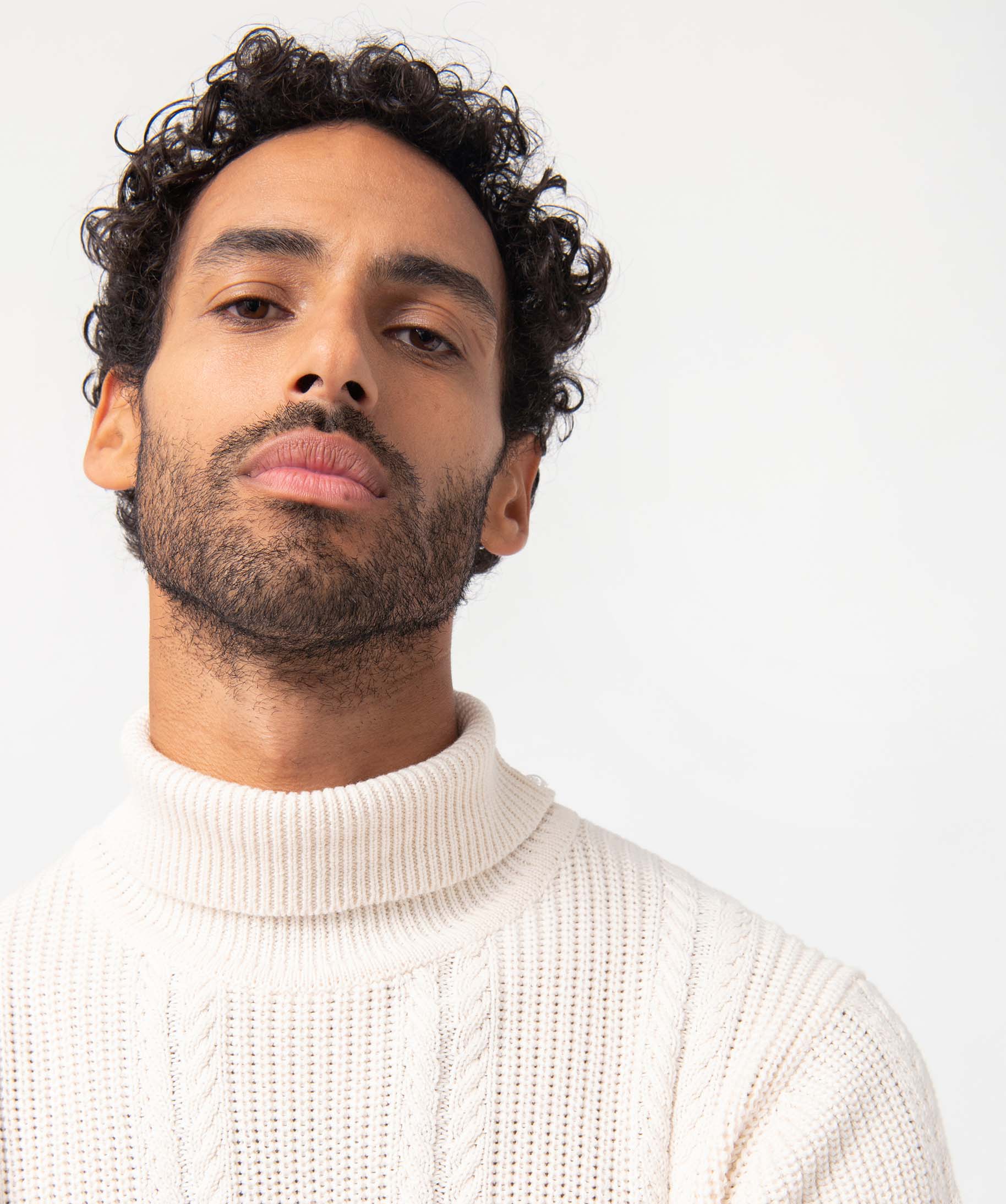 Pull homme en maille torsadée à col roulé ecru | GEMO