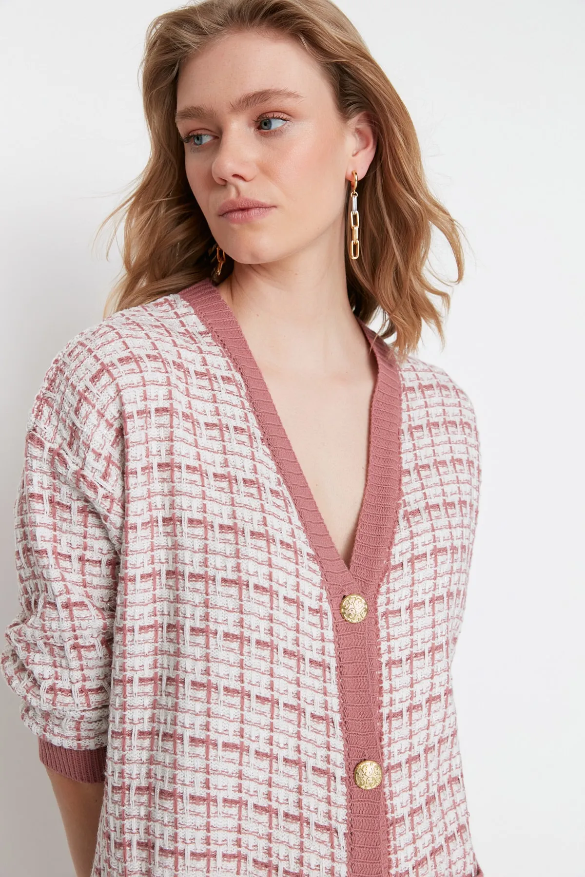Trendyol Collection  Dusty Rose Wide Fit Glitzer-Strickjacke im Tweed-Look TWOAW21HI0250