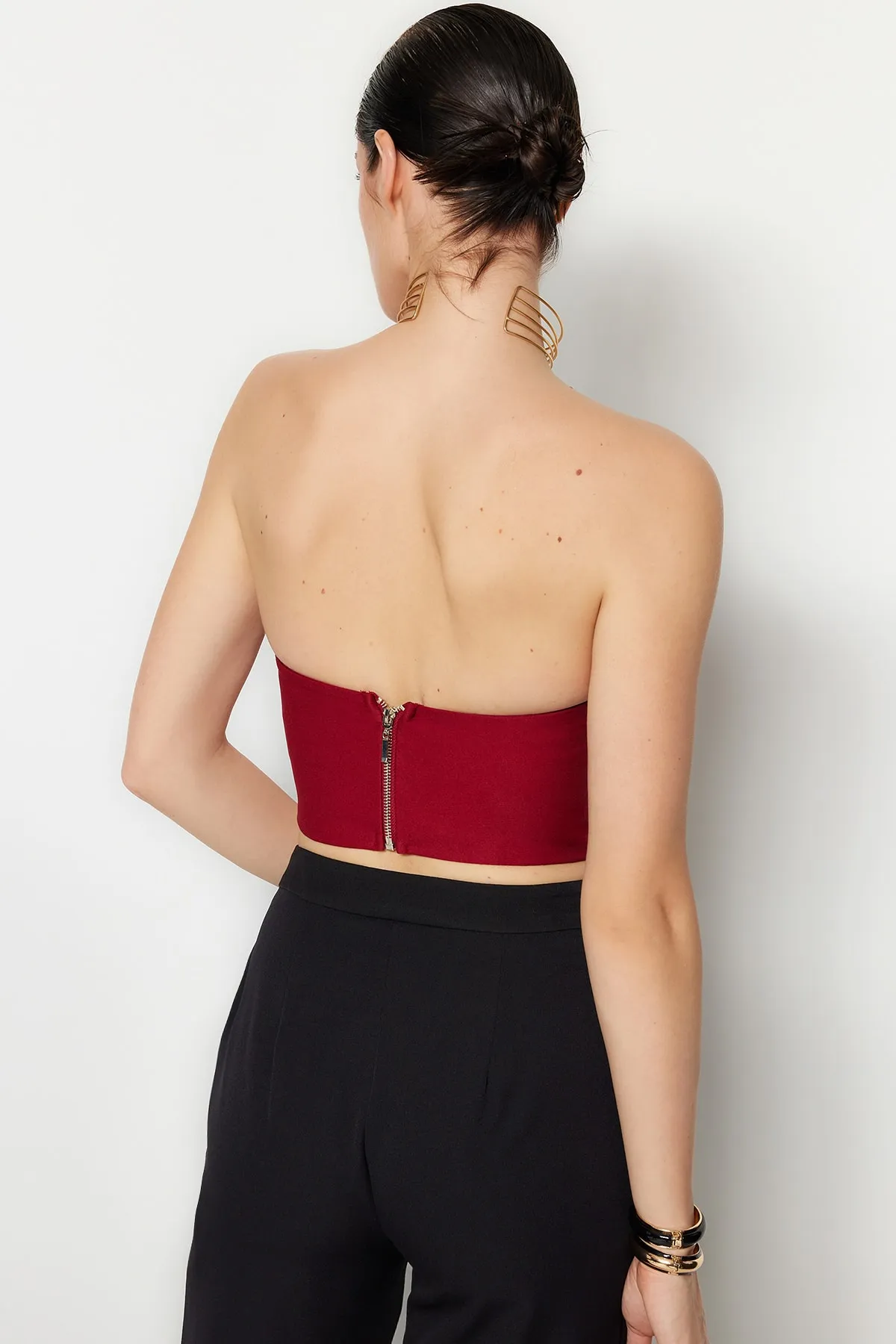 Trendyol Collection  Weinrotes, bauchfreies, gefüttertes, gewebtes Korsett mit detailliertem Bustier TPRSS21BS0032