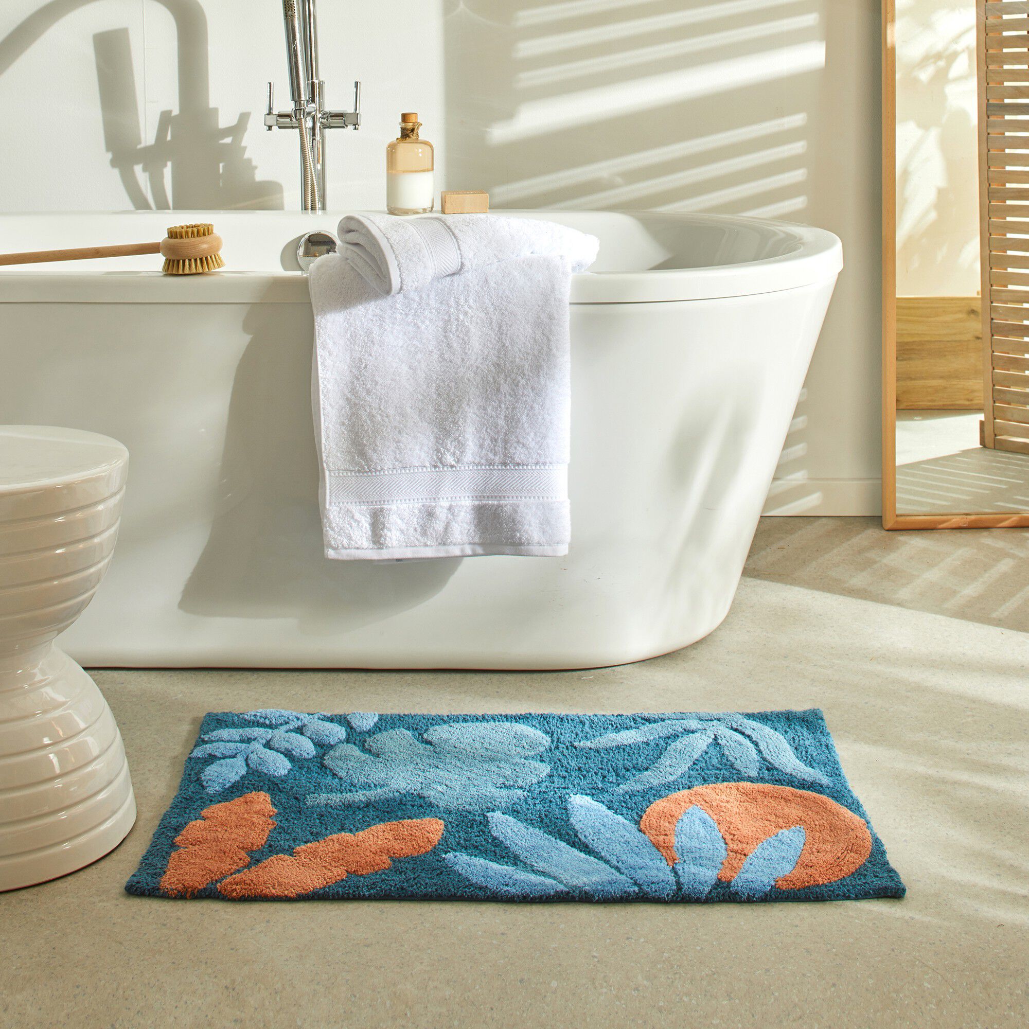 Tapis de bain pur coton motif feuillage
