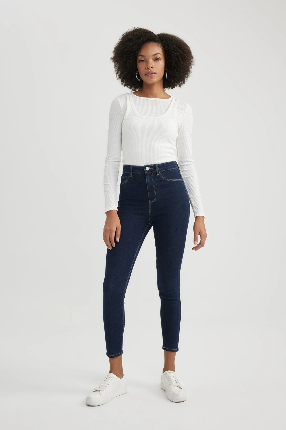 DeFacto  Jegging Jeanshose mit hoher Taille und Knöchellänge und schmalem Bein B7498ax24sp
