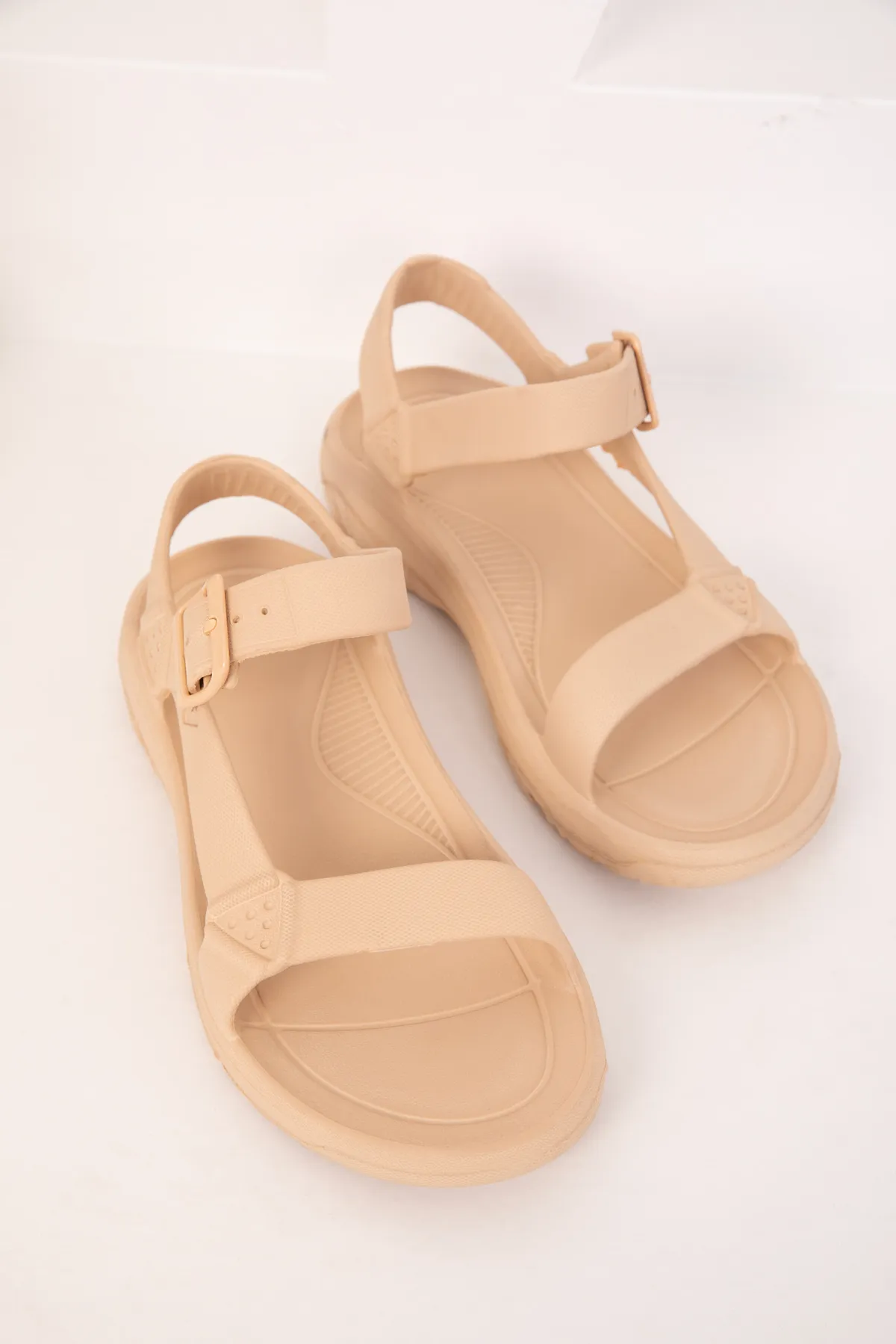 SOHO  Beige Unisex-Sandalen 17280