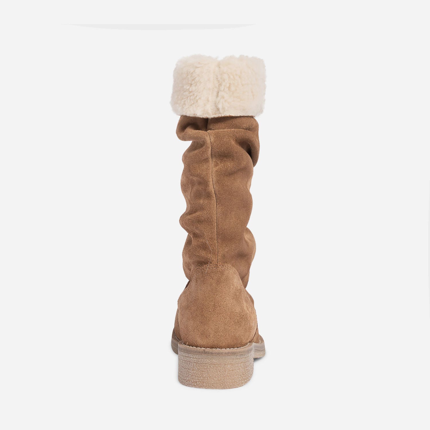 Botte camel en cuir velours éco-conçu plissé et fourré