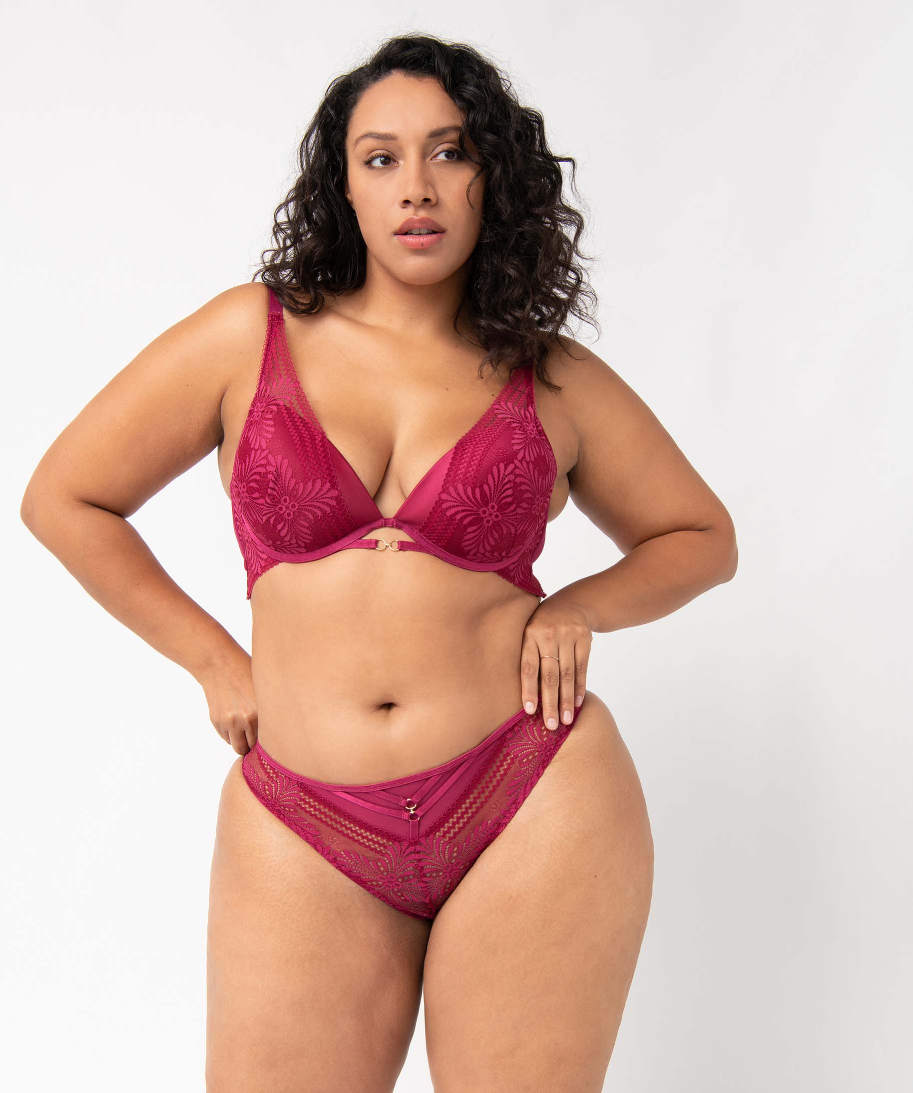Soutien-gorge femme grande taille forme foulard rouge | GEMO