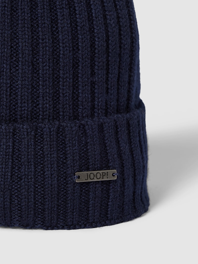 Beanie mit Label-Applikation Modell 'FRANCIS' in marineblau