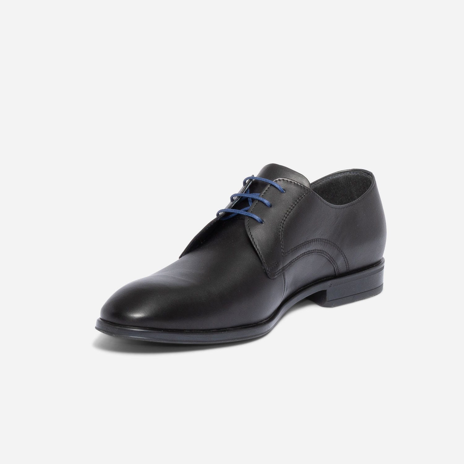 Derby noir en cuir à lacet bleu