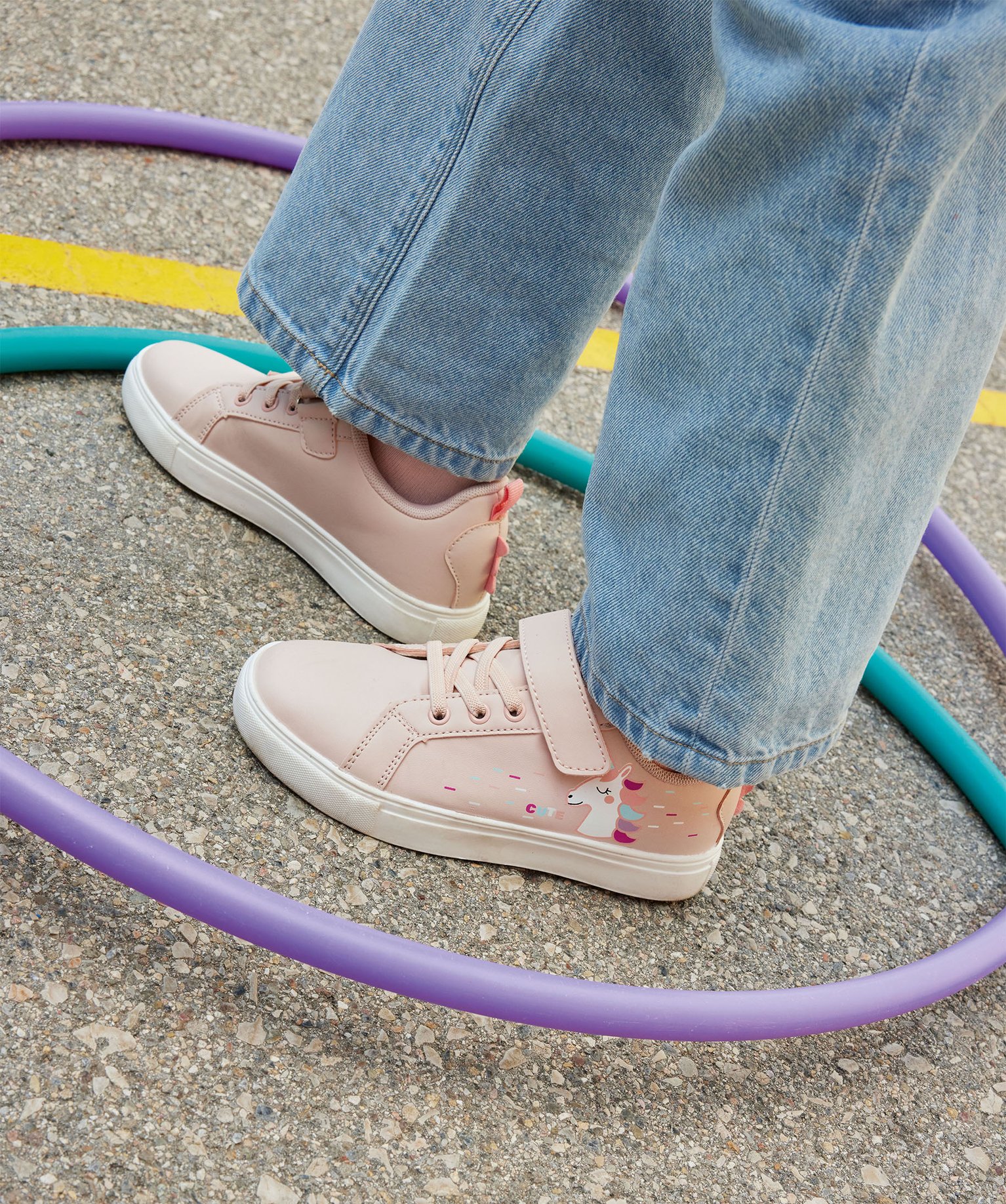 Baskets filles à scratch avec détail licorne du 24 au 30 rose | GEMO