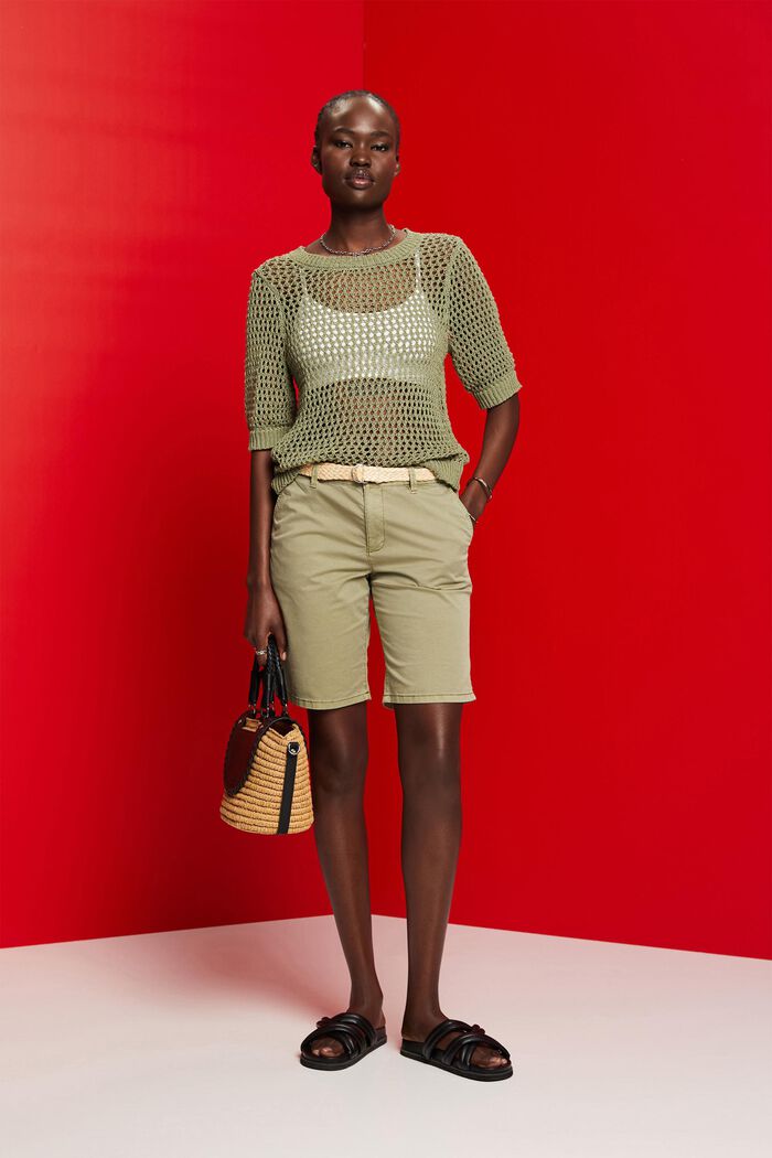 Shorts mit Raffia-Flechtgürtel