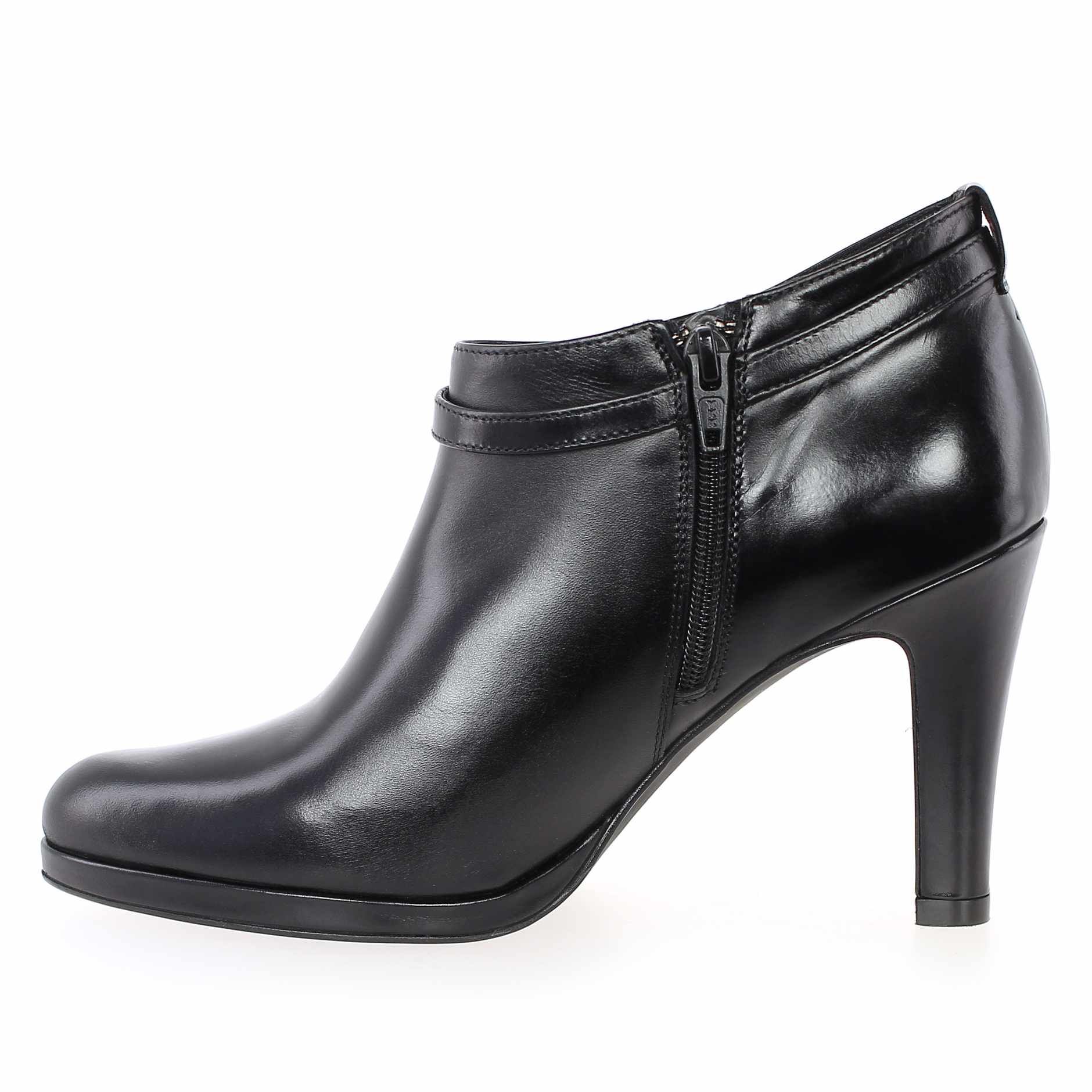 Janie Philip  PHILIPPA - Noir