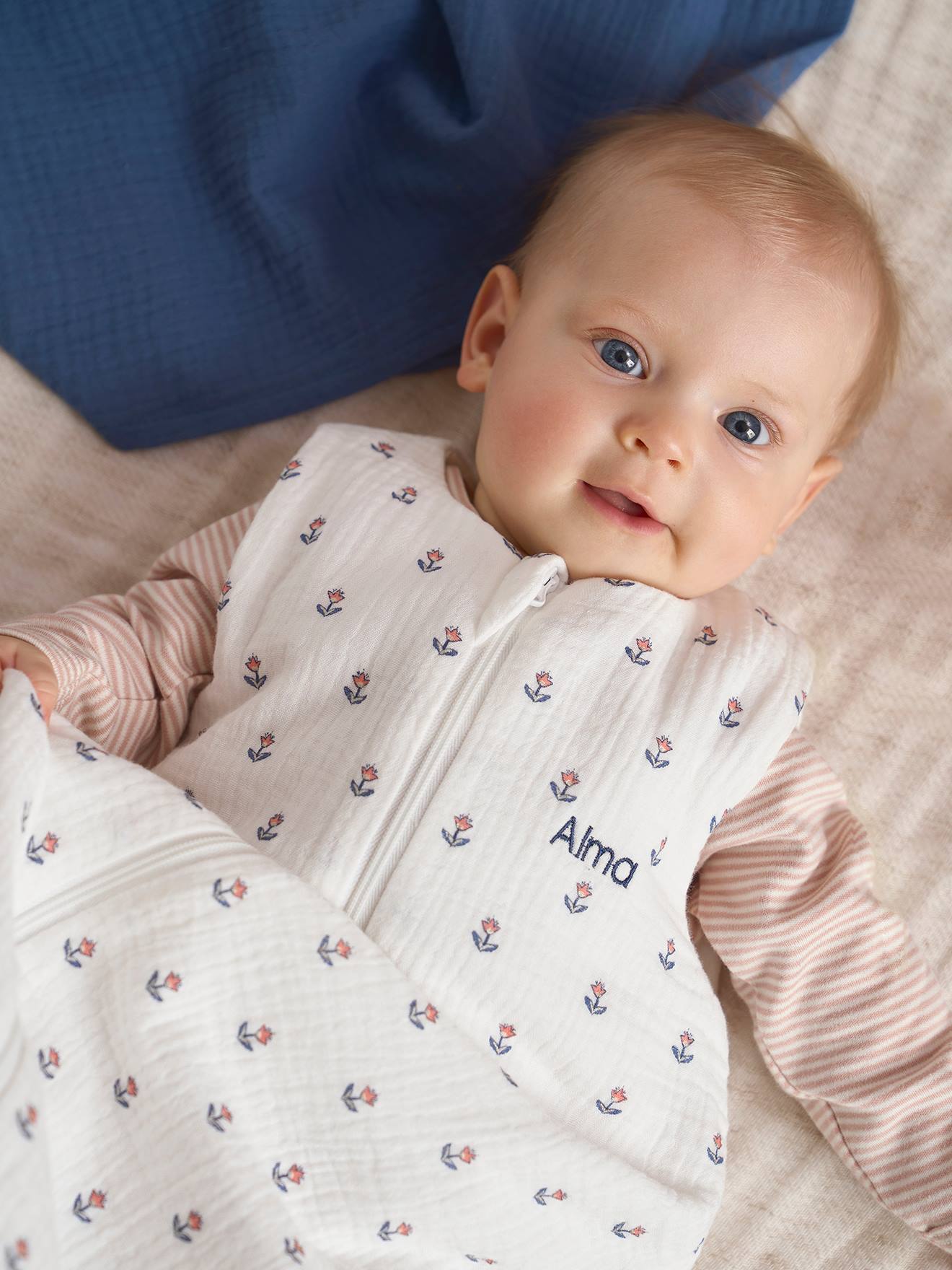 Vertbaudet Baby Sommerschlafsack INDIEN BLUME personalisierbar Oeko-Tex - weiß bedruckt