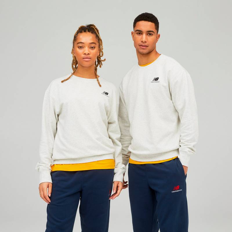 NEW BALANCE Essentials Sweatshirt