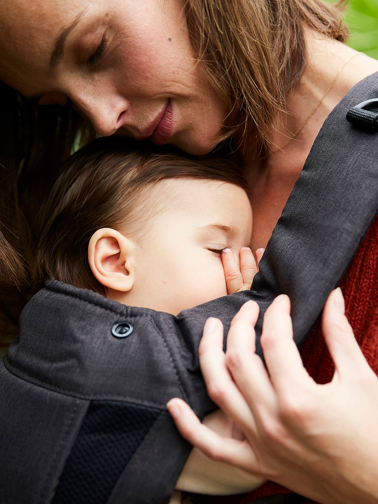 Porte-bébé physiologique vertbaudet gris anthracite