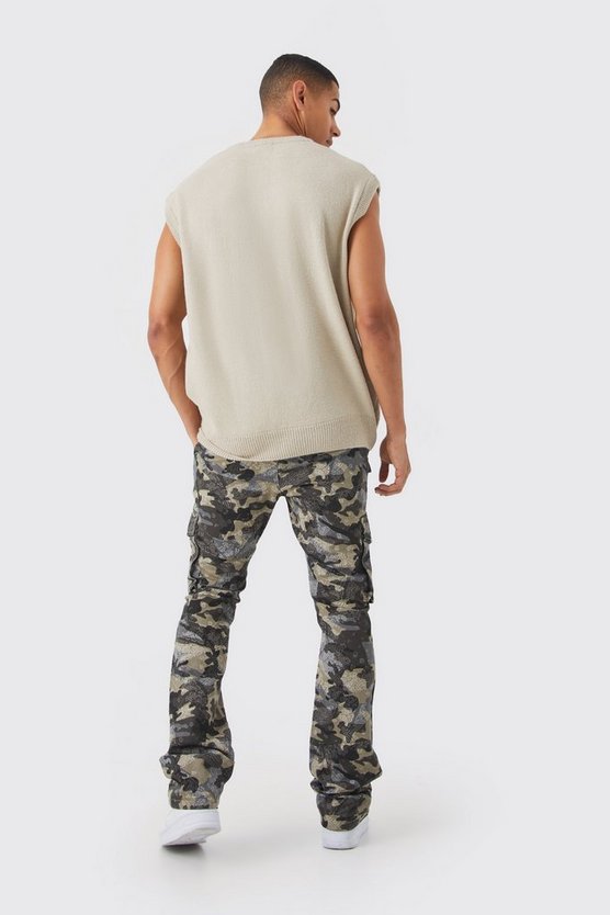 Slim-Fit Camouflage Cargo-Hose mit Bandana-Print