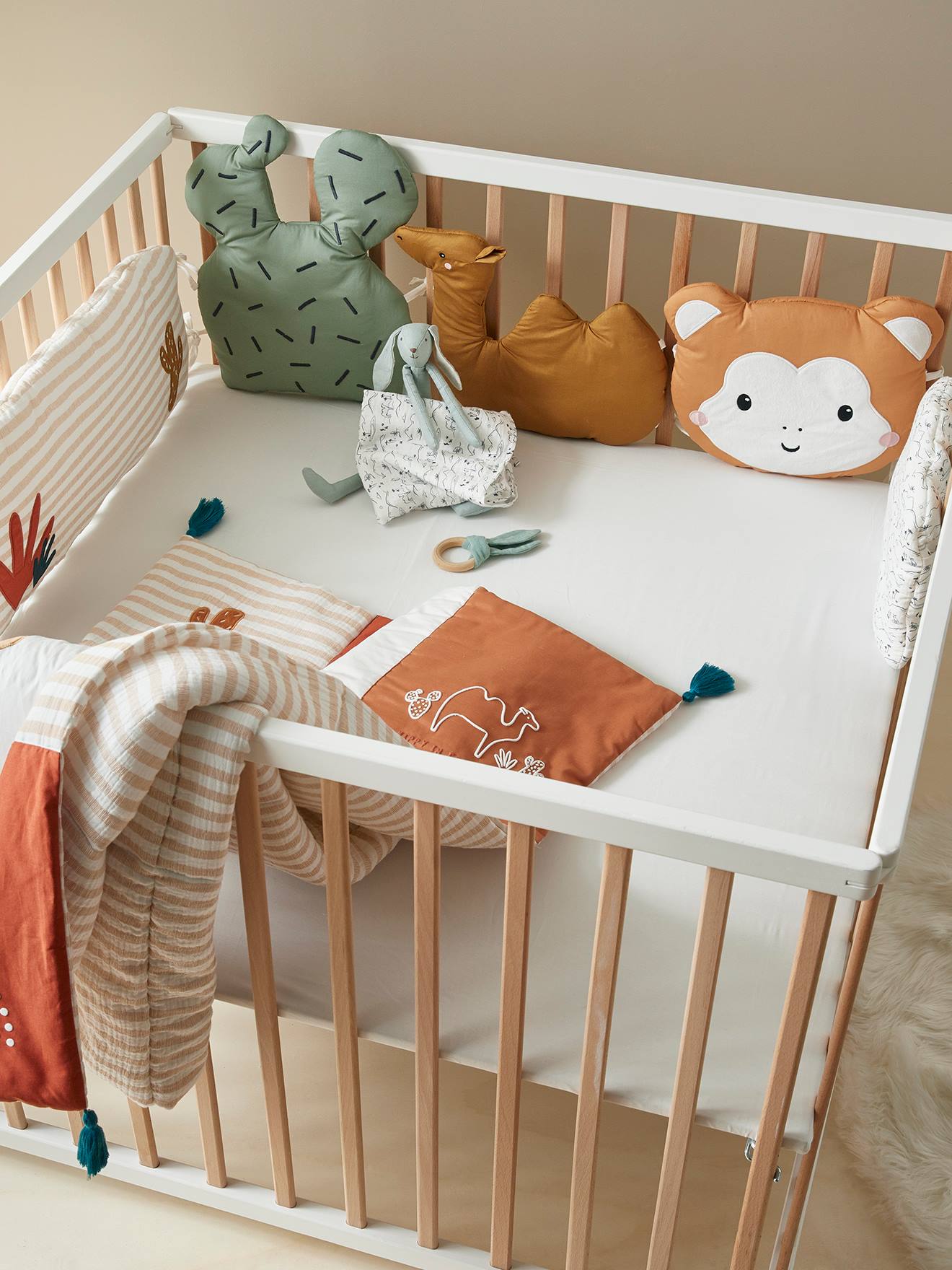 Vertbaudet Baby Bettumrandung / Polster für Laufgitter WILD SAHARA - wollweiß/beige