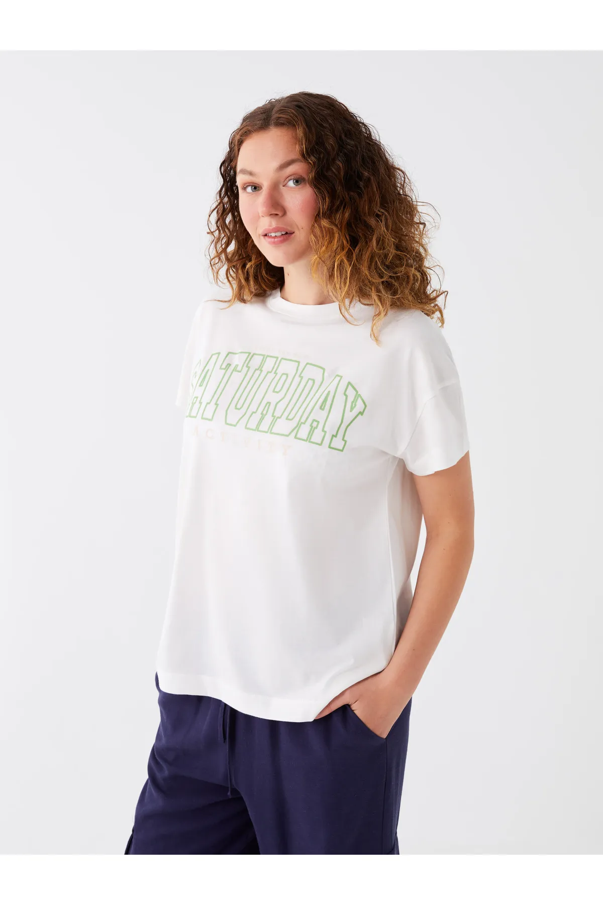 LC Waikiki  Bedruckte, kurzärmlige Oversize-Damentunika mit Rundhalsausschnitt