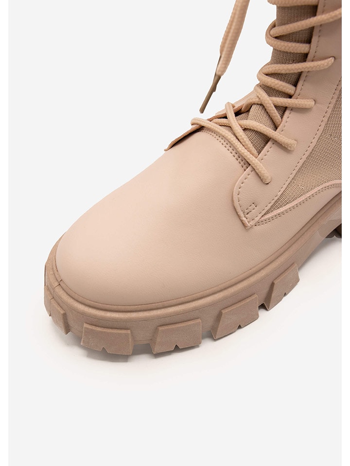 SASSYCLASSY Boots in Hellbraun günstig kaufen